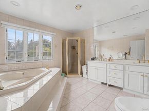 117 Plainview Road, Woodbury NY 11797