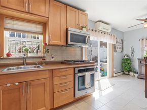 2866 Dewey Avenue, Bronx NY 10465