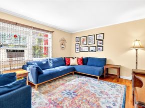115 Robins Road 115, New Rochelle NY 10801