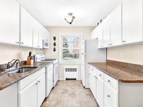 115 Robins Road 115, New Rochelle NY 10801
