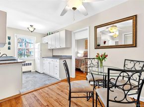 115 Robins Road 115, New Rochelle NY 10801