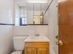 7811 Main Street 1G, Flushing NY 11367