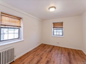 7811 Main Street 1G, Flushing NY 11367