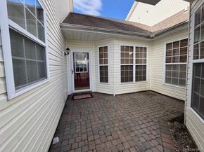 15 Constantine Way, Mount Sinai NY 11766
