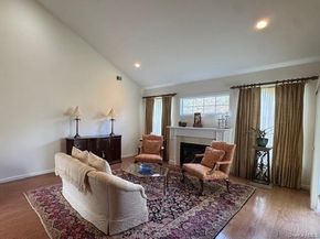 15 Constantine Way, Mount Sinai NY 11766