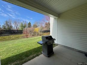 15 Constantine Way, Mount Sinai NY 11766