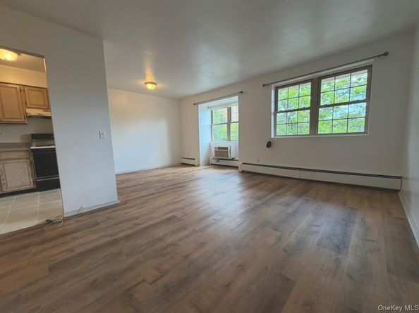 172-39 Highland Ave 4H, Jamaica Estates NY 11432