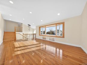38 S Oaks Boulevard, Plainview NY 11803