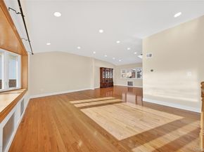 38 S Oaks Boulevard, Plainview NY 11803