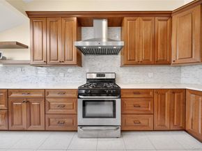38 S Oaks Boulevard, Plainview NY 11803