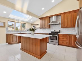 38 S Oaks Boulevard, Plainview NY 11803