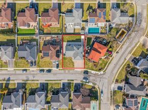 38 S Oaks Boulevard, Plainview NY 11803