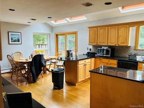 6 Cedarfield Terrace, Saint James NY 11780