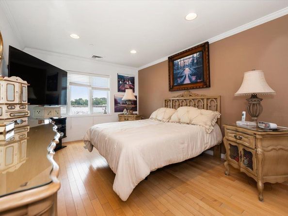 600 Clarence Avenue 1J, Bronx NY 10465