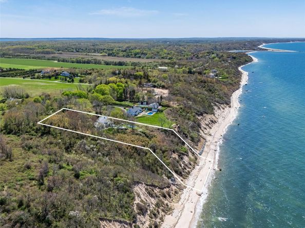 4105 Soundview Avenue, Mattituck NY 11952