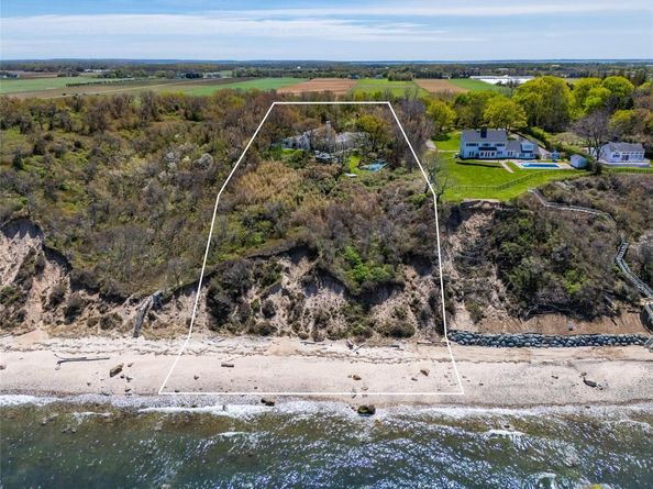 4105 Soundview Avenue, Mattituck NY 11952