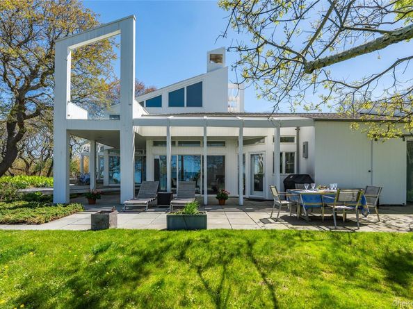 4105 Soundview Avenue, Mattituck NY 11952
