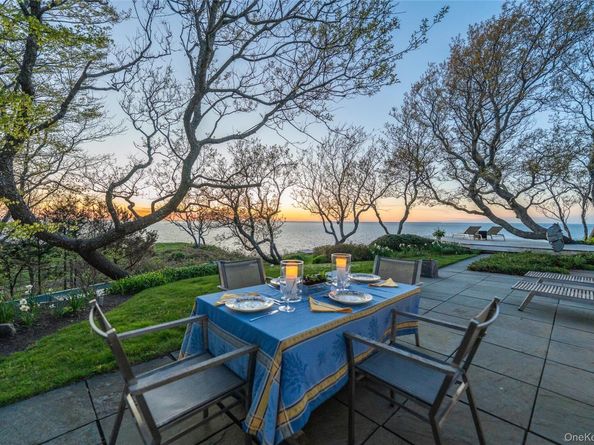 4105 Soundview Avenue, Mattituck NY 11952