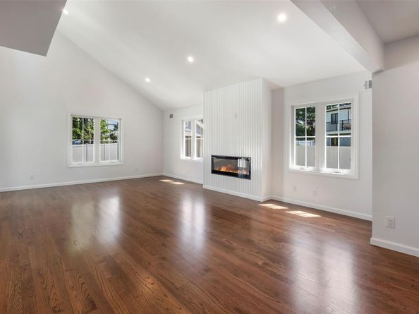 11 Highview Avenue, New Rochelle NY 10801