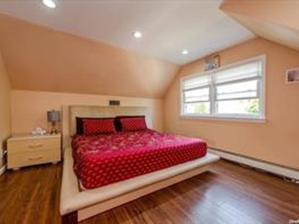 252-14 82 Road, Bellerose NY 11426