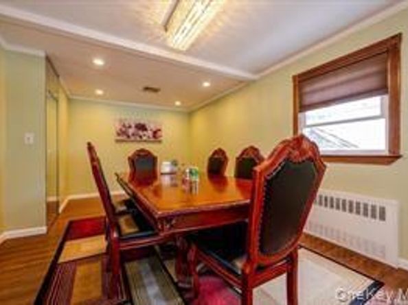 252-14 82 Road, Bellerose NY 11426