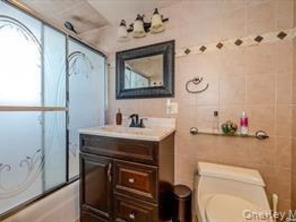 252-14 82 Road, Bellerose NY 11426