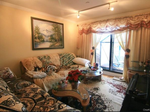 37-59 61st Street 5A, Woodside NY 11377