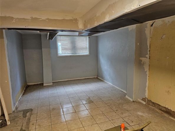 21531 Murdock Avenue, Queens Village NY 11429