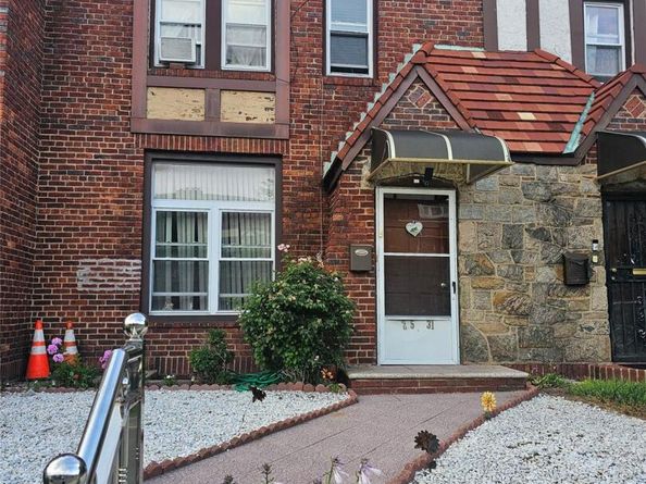21531 Murdock Avenue, Queens Village NY 11429
