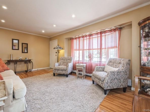 862 Peninsula Boulevard, Woodmere NY 11598
