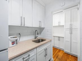142-05 Roosevelt Ave 627, Flushing NY 11354
