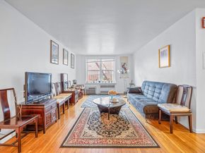 142-05 Roosevelt Ave 627, Flushing NY 11354