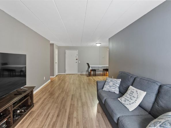 2035 Central Park Avenue 2H, Yonkers NY 10710