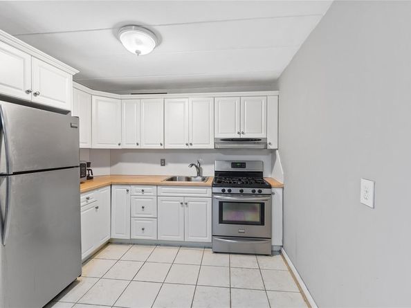 2035 Central Park Avenue 2H, Yonkers NY 10710