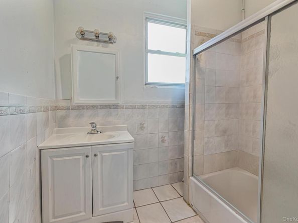 1216 30th Drive, Astoria NY 11102