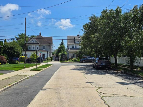 169 Spencer Avenue, Lynbrook NY 11563