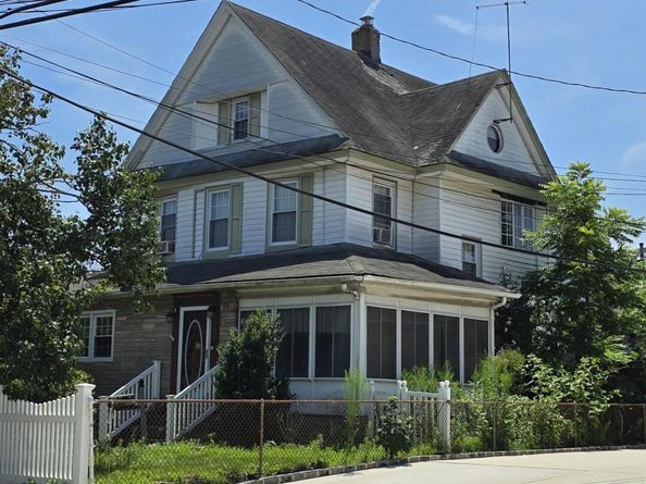 169 Spencer Avenue, Lynbrook NY 11563