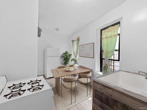 941 Jerome Avenue 11C, Bronx NY 10452