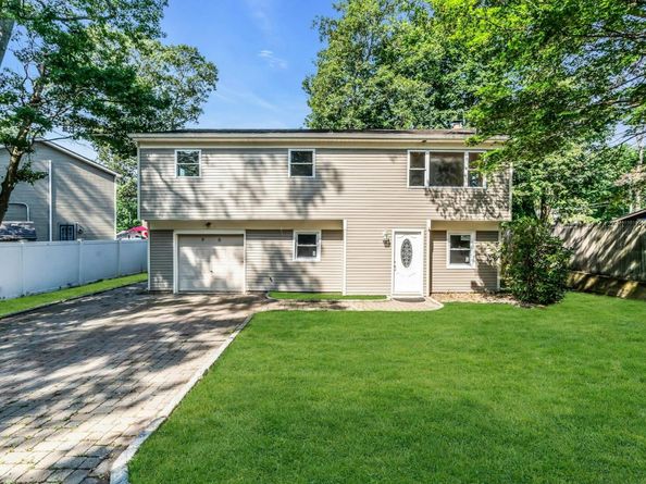 86 Jute Road, Rocky Point NY 11778