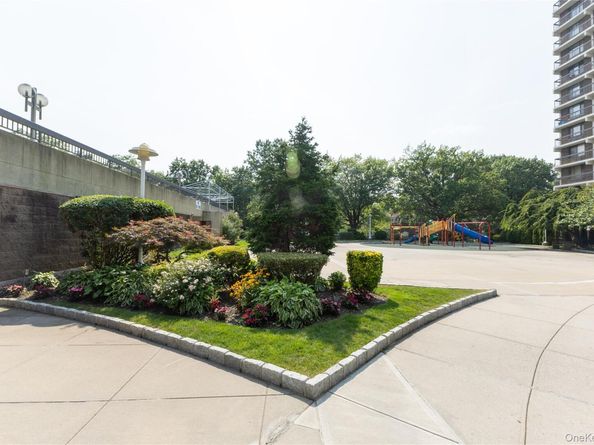 150-38 Union Tnpk 10N 10N, Kew Gardens NY 11367