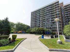 150-38 Union Tnpk 10N 10N, Kew Gardens NY 11367