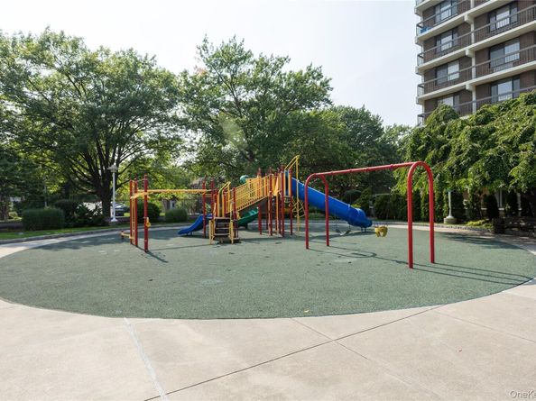 150-38 Union Tnpk 10N 10N, Kew Gardens NY 11367