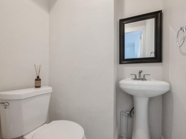 100-28 207th Street, Queens Village NY 11429