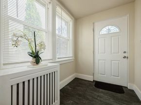 100-28 207th Street, Queens Village NY 11429