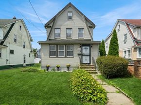 100-28 207th Street, Queens Village NY 11429