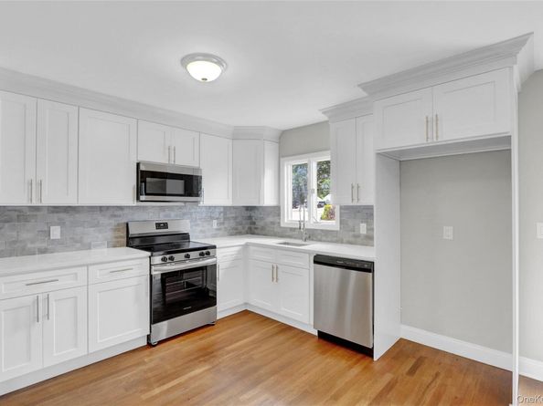 3621 Regent Lane, Wantagh NY 11793