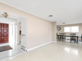 25 Park Circle, Cedarhurst NY 11516