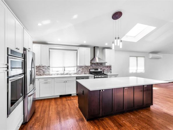 33 Pittoni Drive, Commack NY 11725