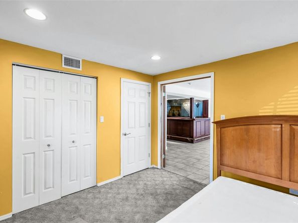33 Pittoni Drive, Commack NY 11725