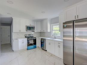 17 Windmill Lane, Levittown NY 11756